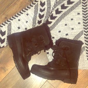 SOREL Black Snow Boots *NEVER WORN*